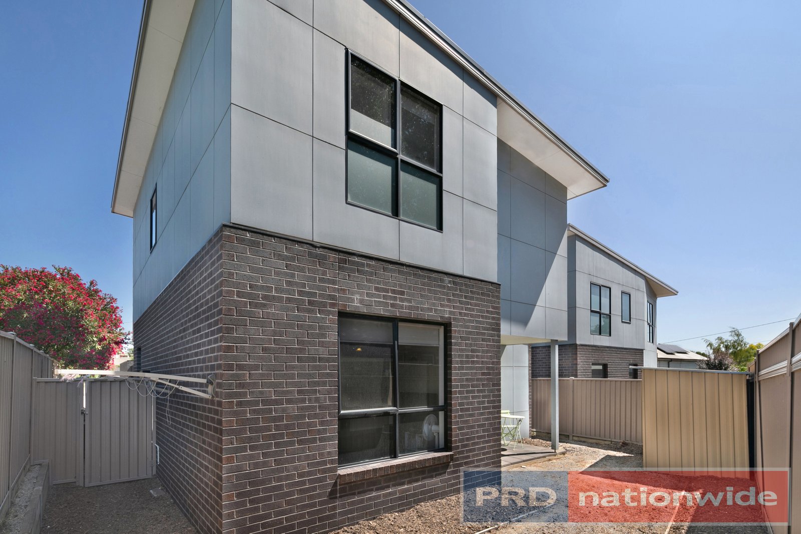 203D Clissold Street BLACK HILL 2