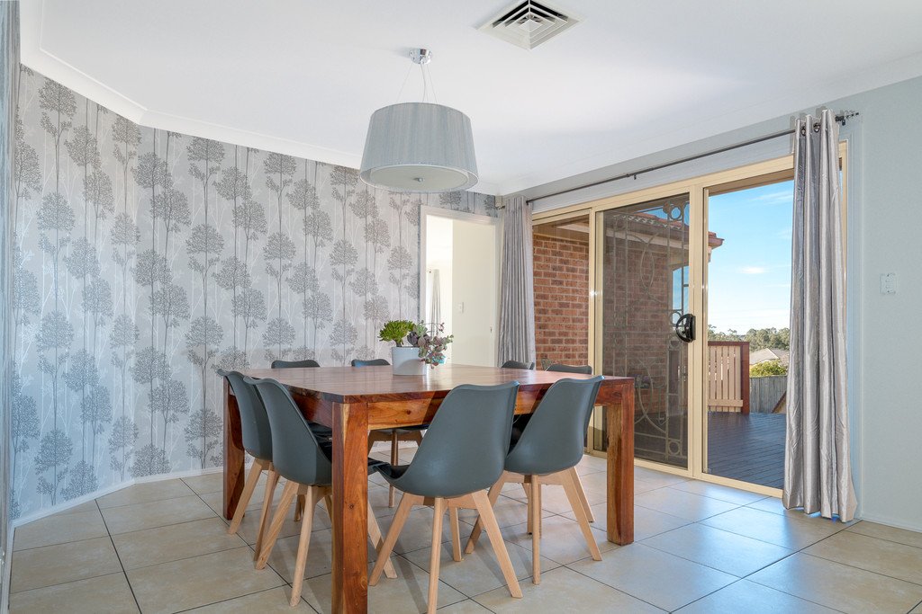 204 Bong Bong Road HORSLEY 4