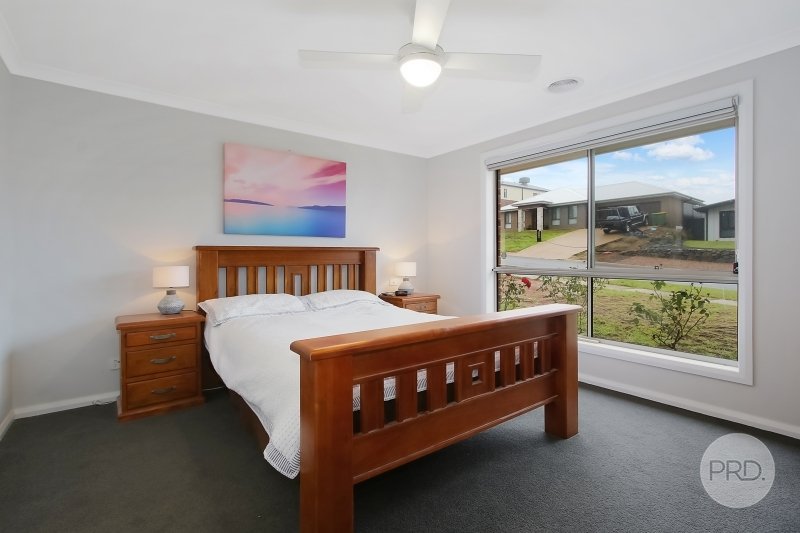 204 Forest Drive THURGOONA 3