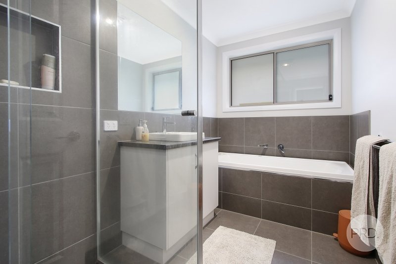 204 Forest Drive THURGOONA 10