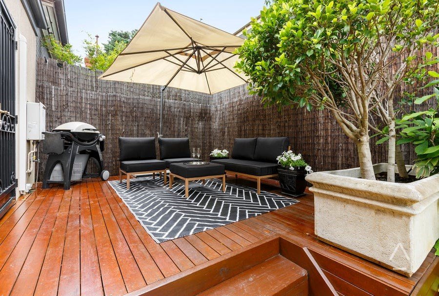 Real Estate and Property in 204 Glen Eira Road, Elsternwick, VIC