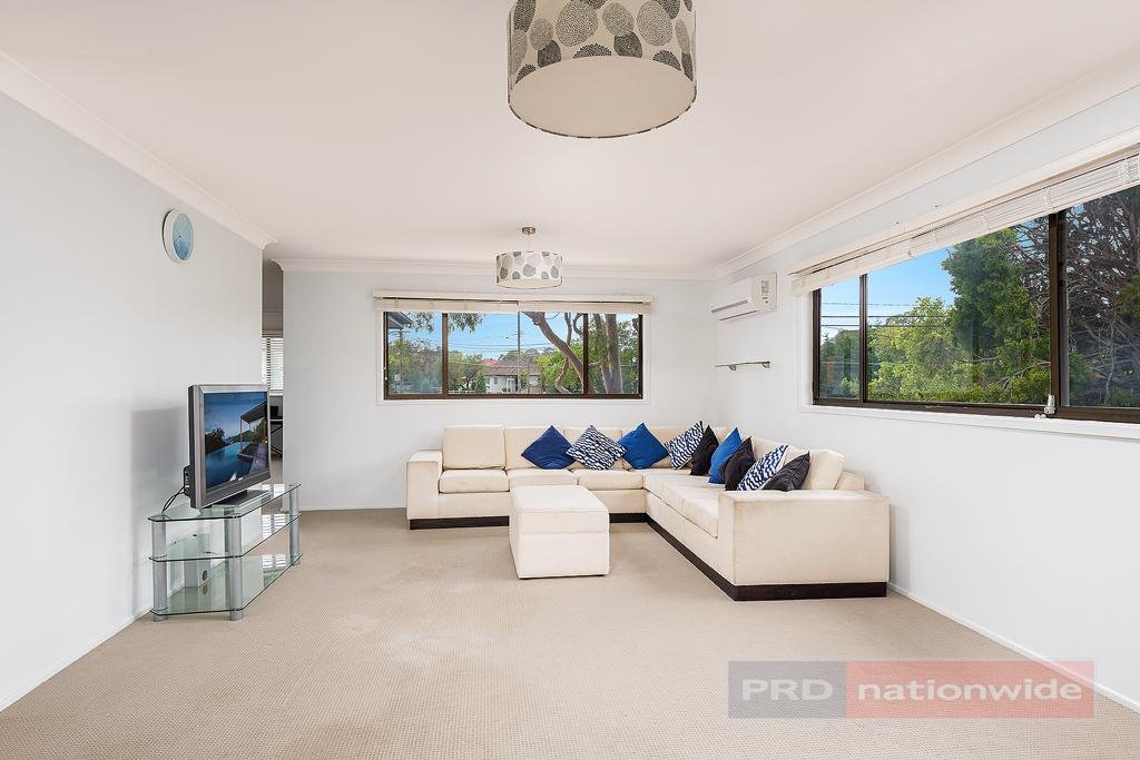 204 Lambeth Street PICNIC POINT 6