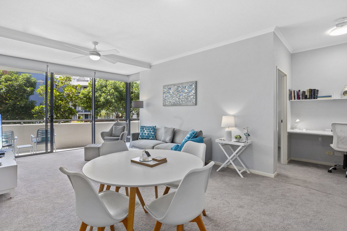 2041/1 Ocean Street BURLEIGH HEADS 3