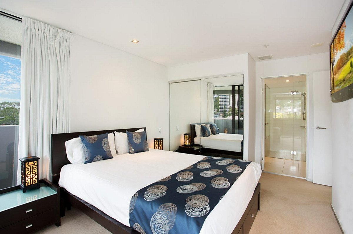 2041/2-14 The Esplanade Burleigh Heads 5