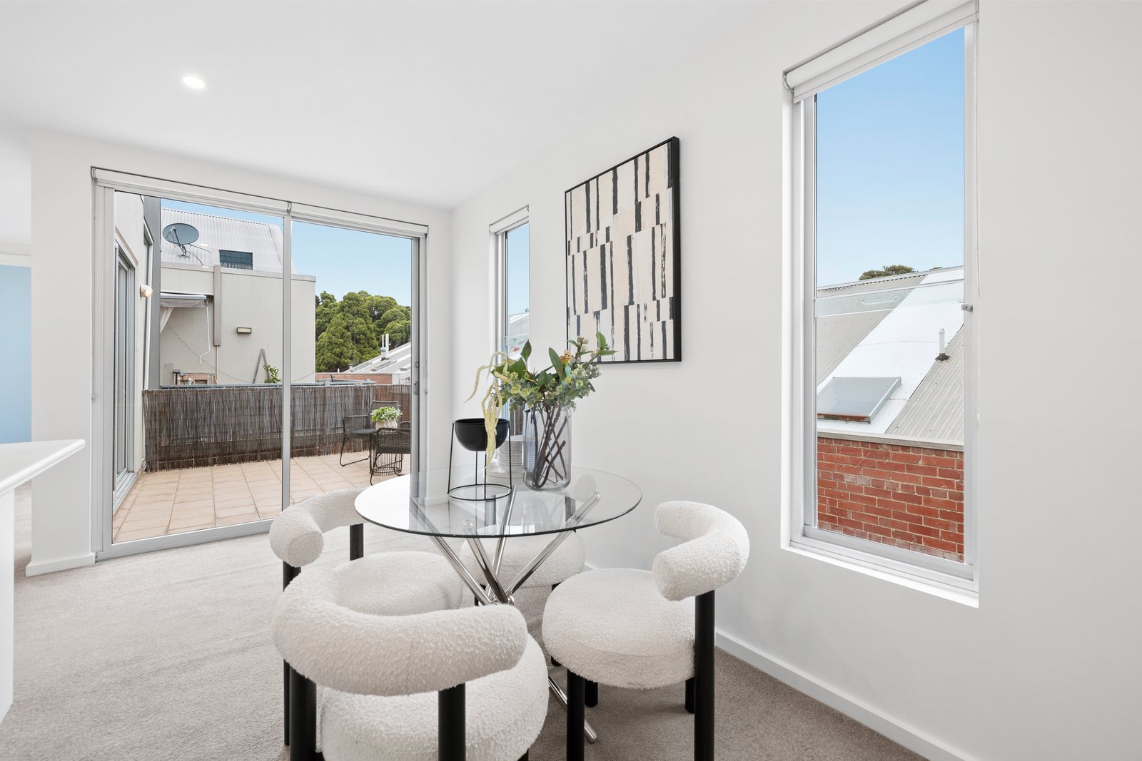 Gallery: 204/126 Carlisle Street