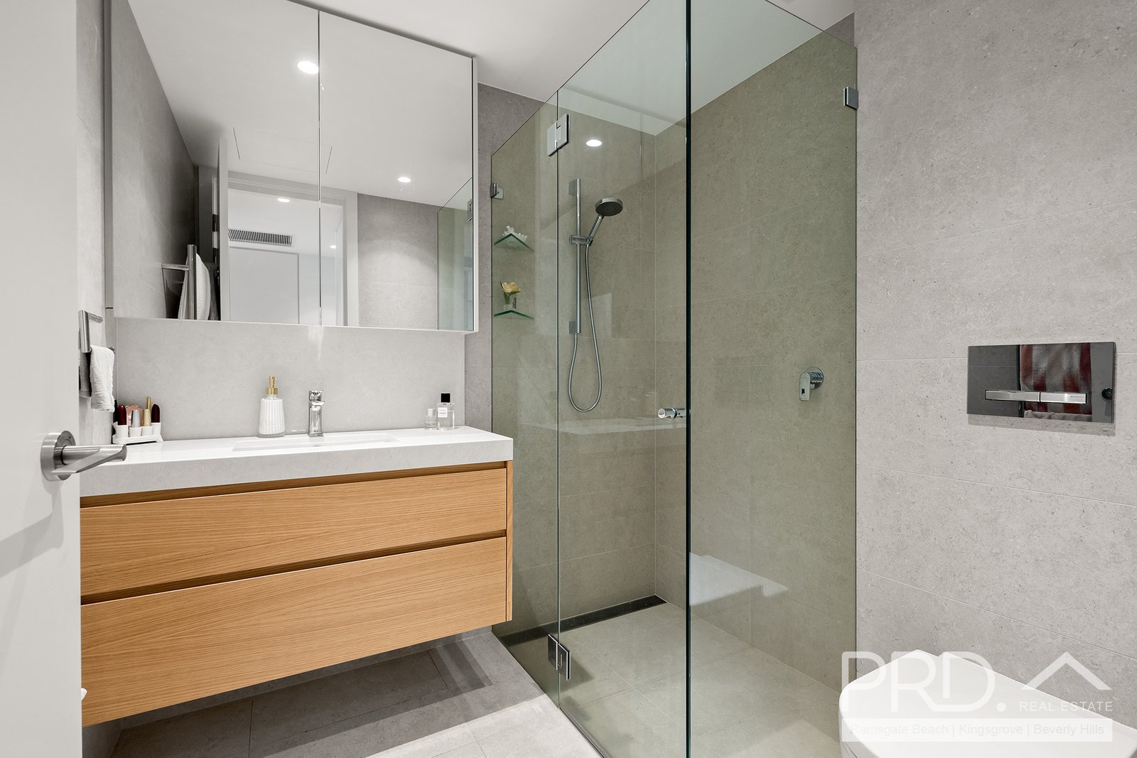 204/177 Russell Avenue DOLLS POINT 4