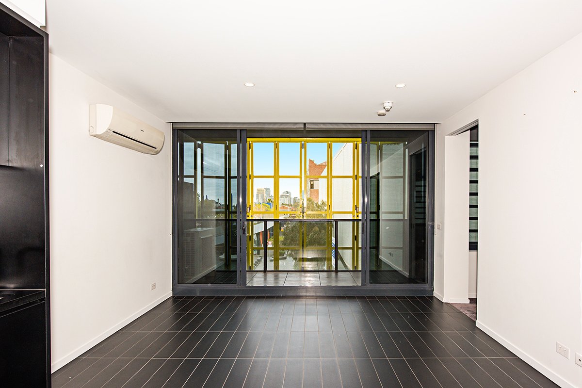 Gallery: 204/18-30 Chatham Street