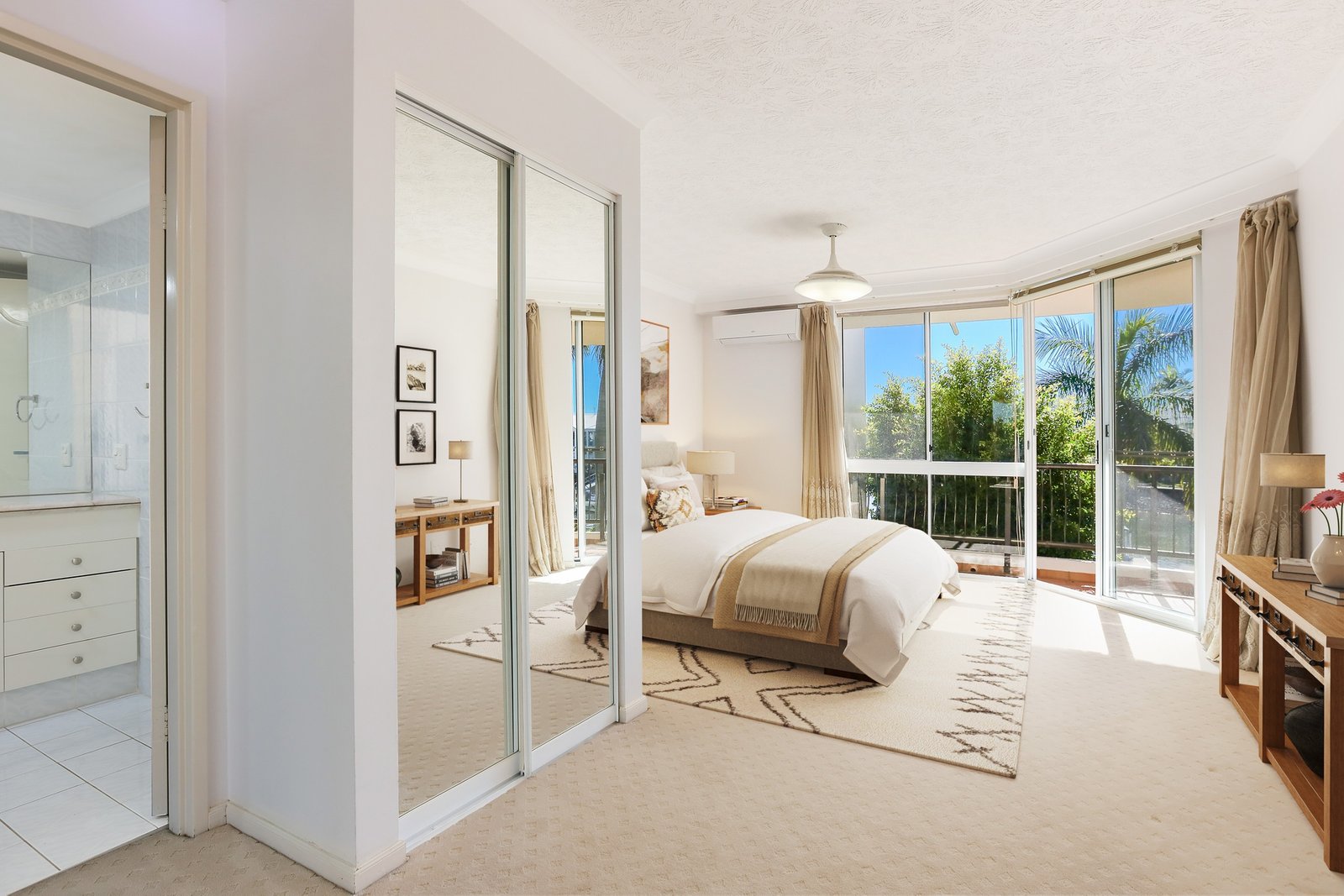 20/41A Broadwater Street RUNAWAY BAY 6