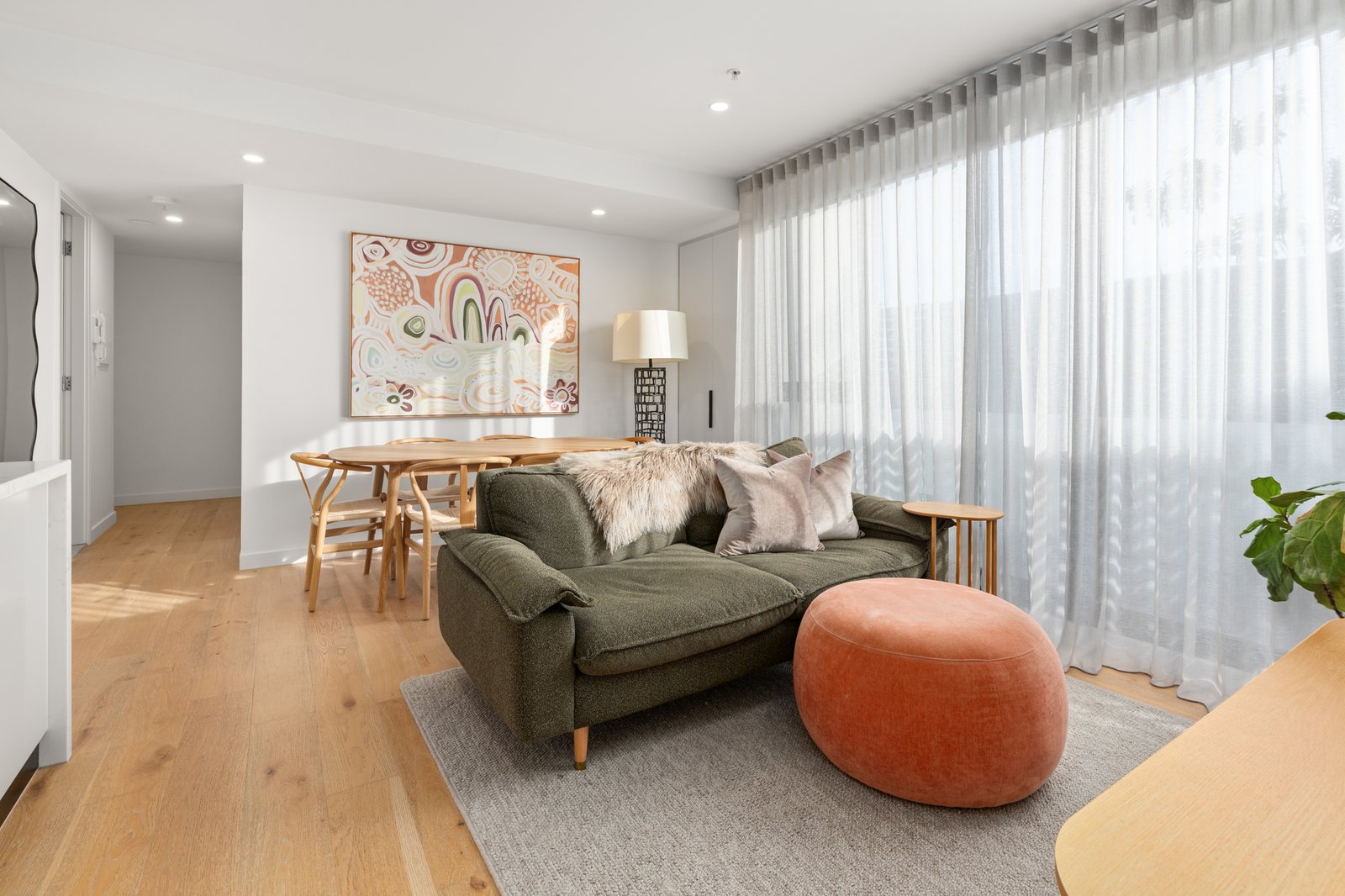 Gallery: 204/1a Paxton Street