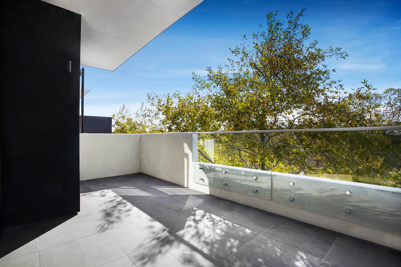 Gallery: 204/2 Well Street