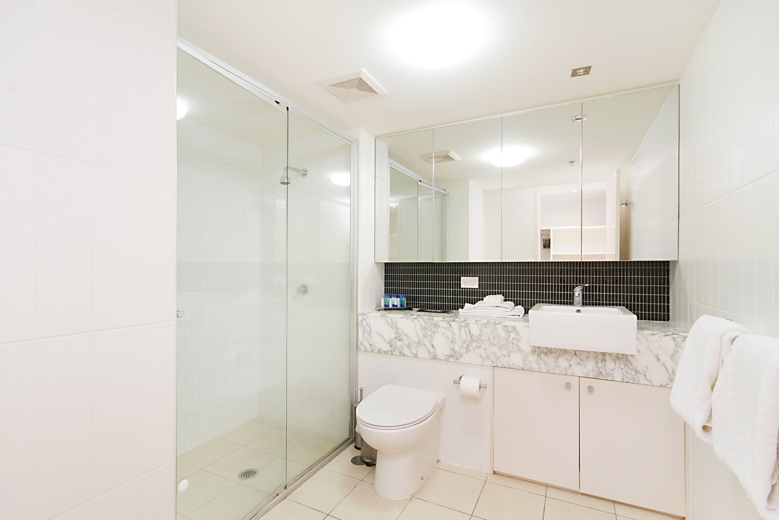 2042/14-22 Stuart Street TWEED HEADS 7