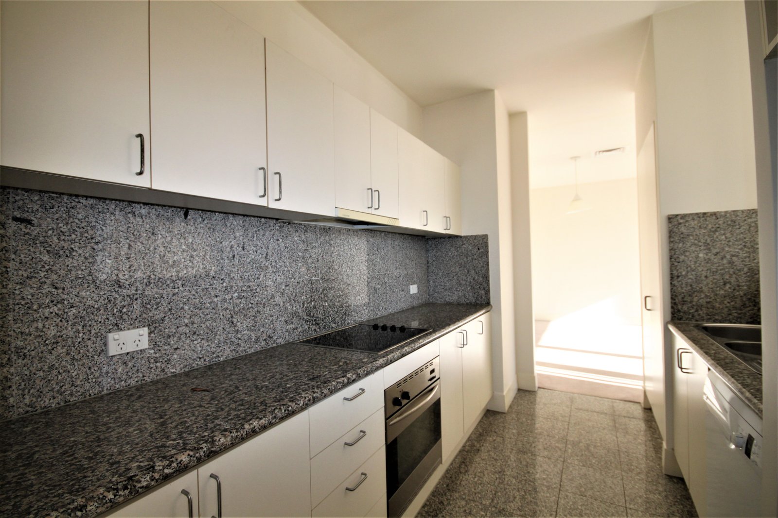 Gallery: 204/221 Sturt Street