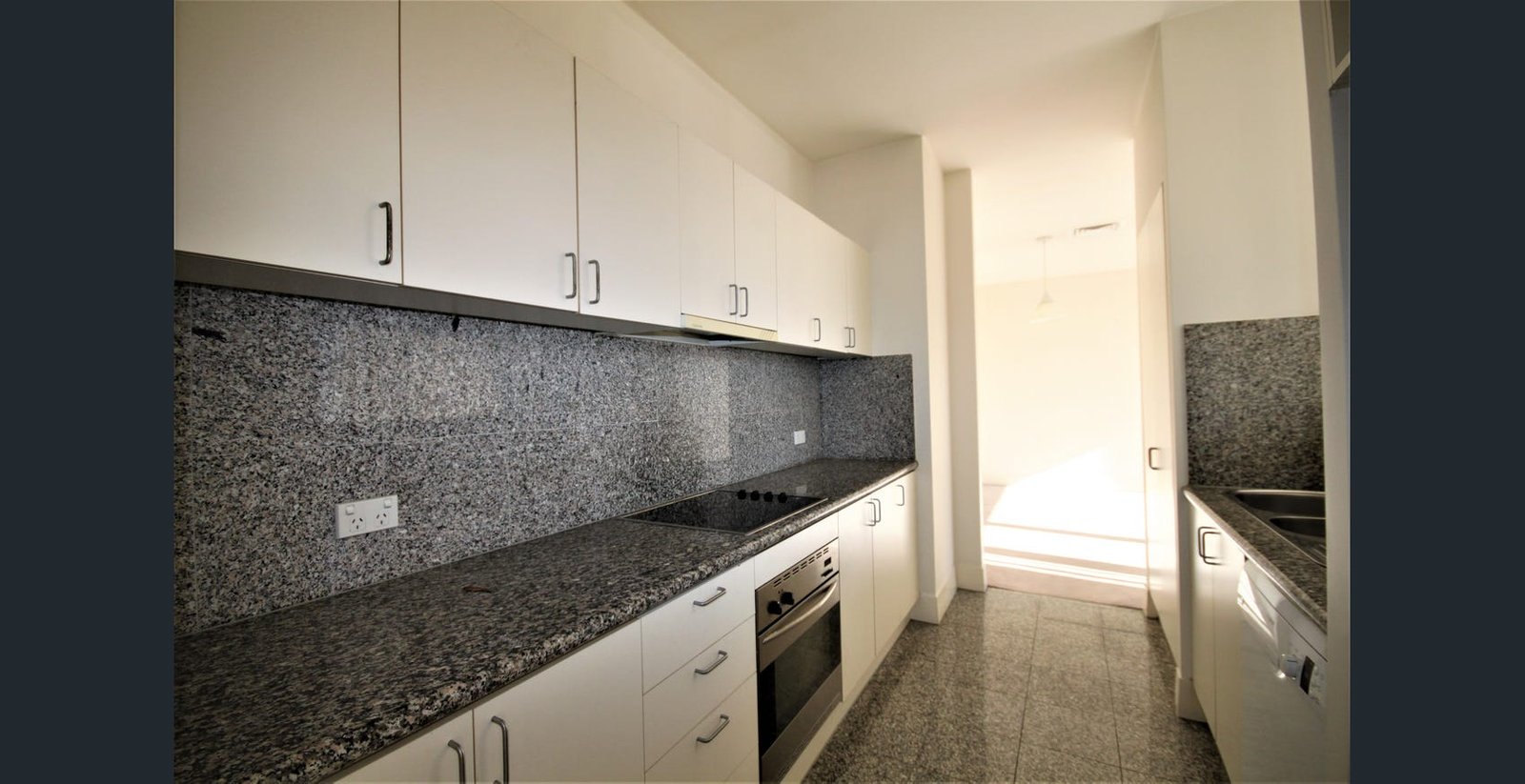Gallery: 204/221 Sturt Street