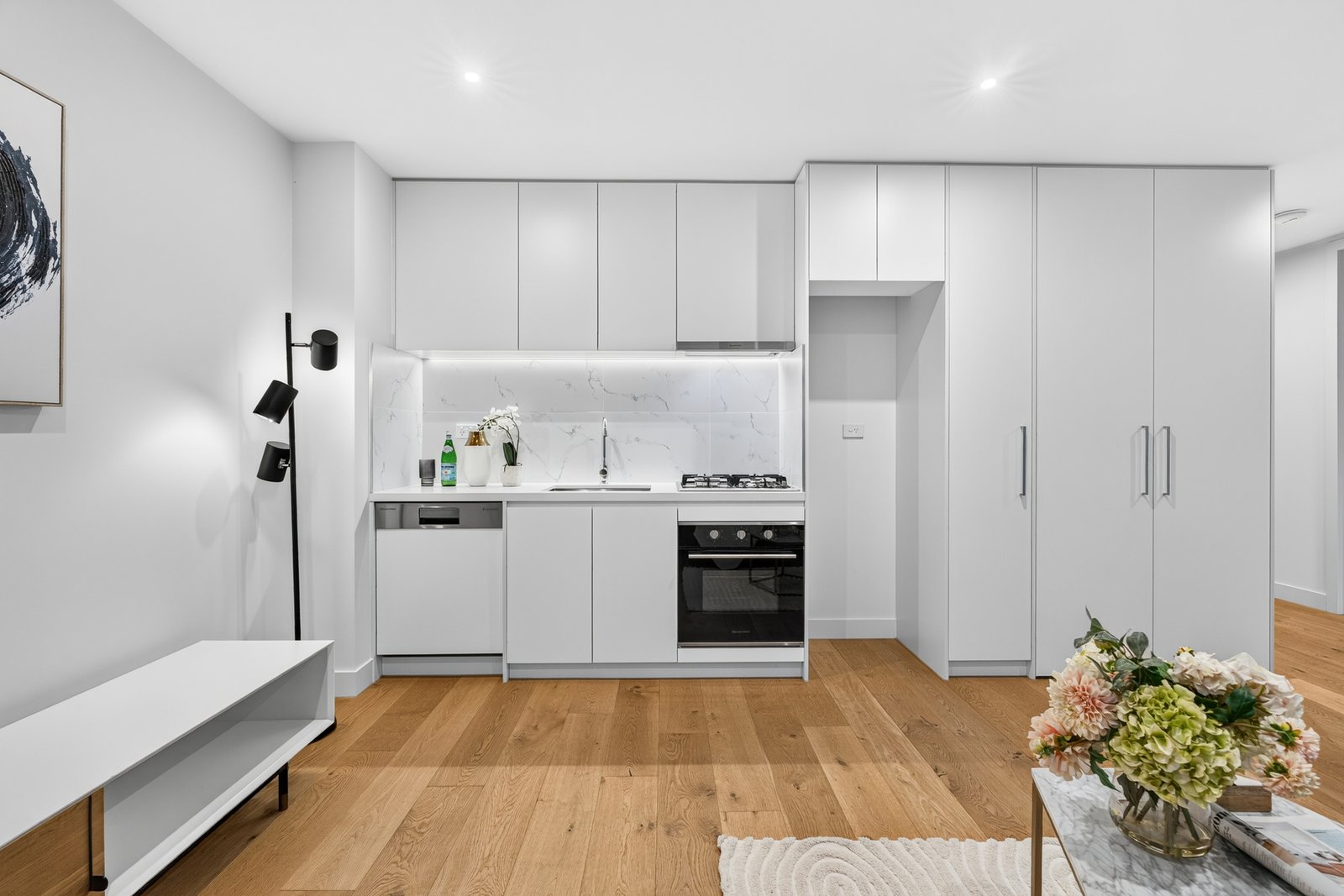Gallery: 204/253 Neerim Road