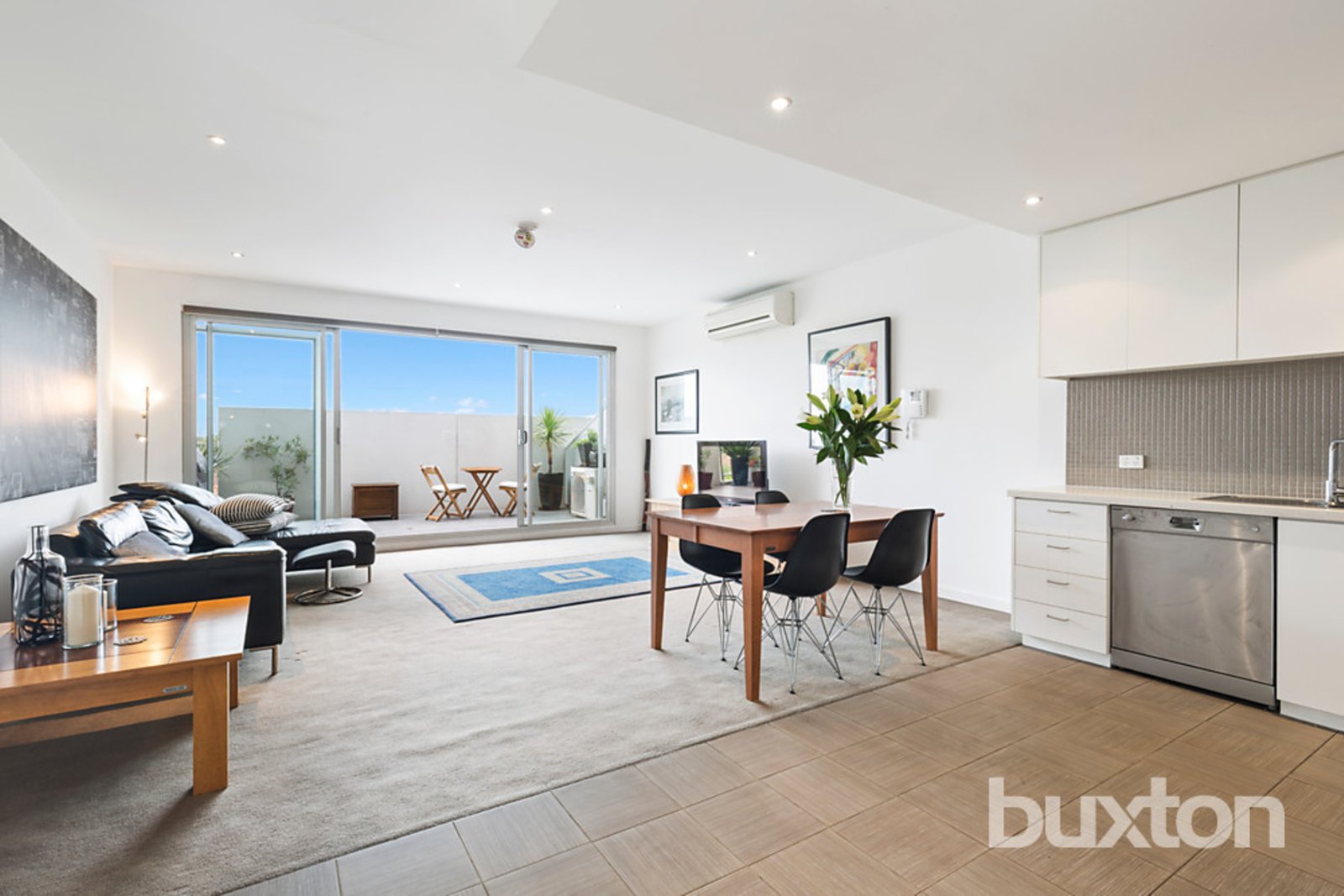 Gallery: 204/285 Centre Road
