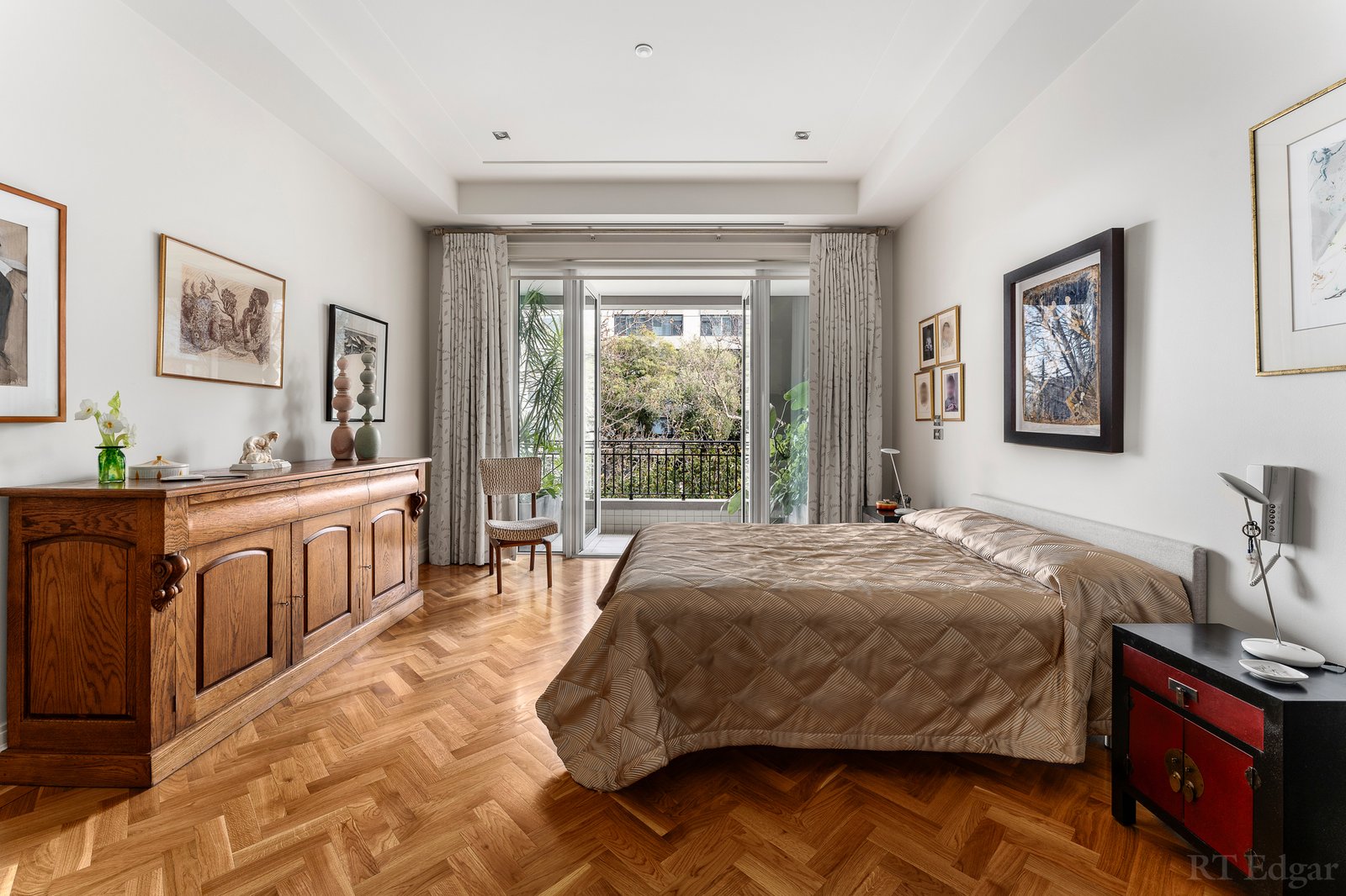 Real Estate and Property in 204/392A Toorak Road, Toorak, VIC