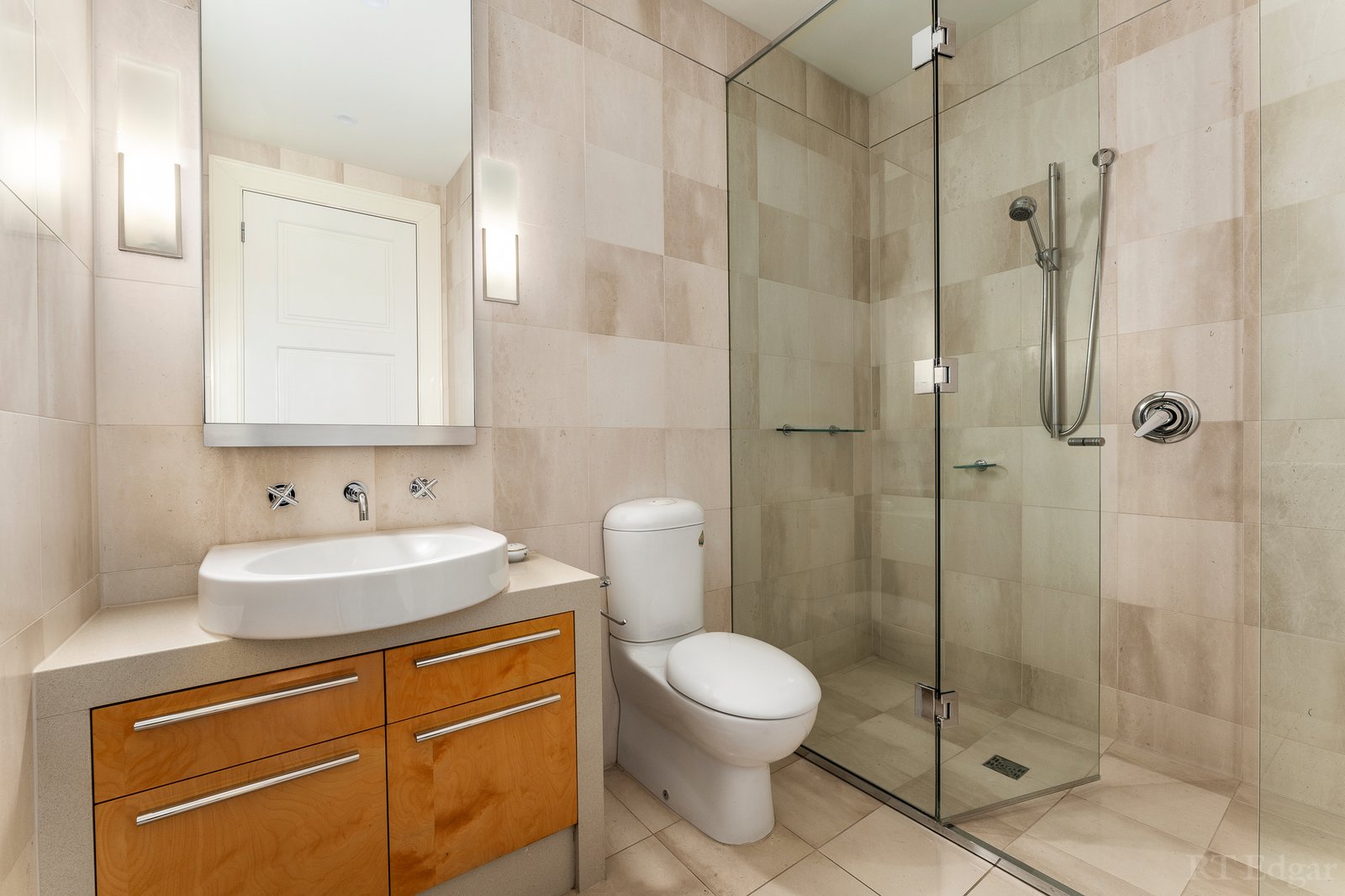 Real Estate and Property in 204/392A Toorak Road, Toorak, VIC