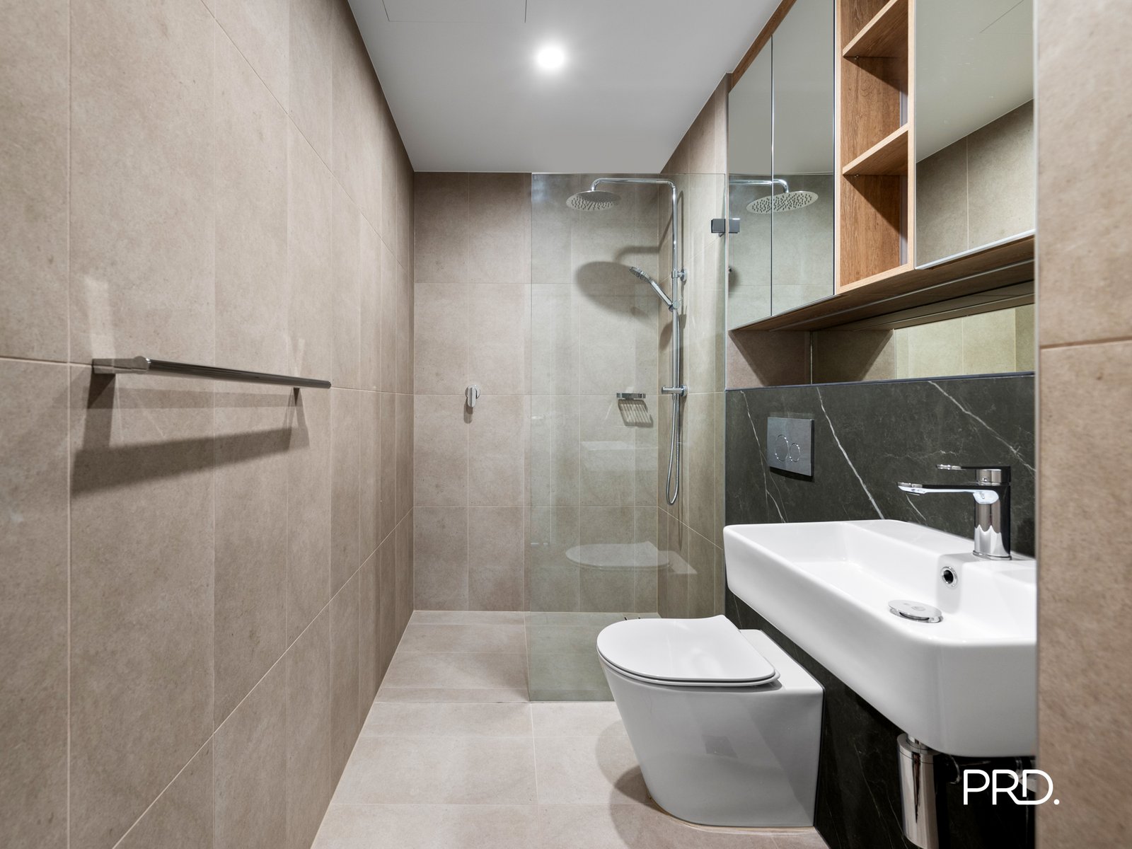 204/4C Retreat Drive PENRITH 8