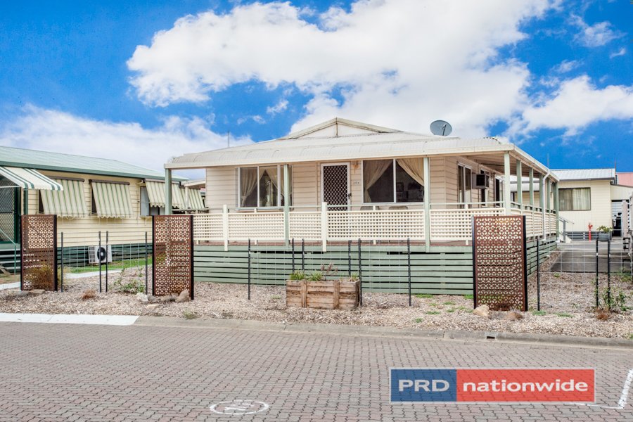 204/6-22 Tench Avenue JAMISONTOWN 1