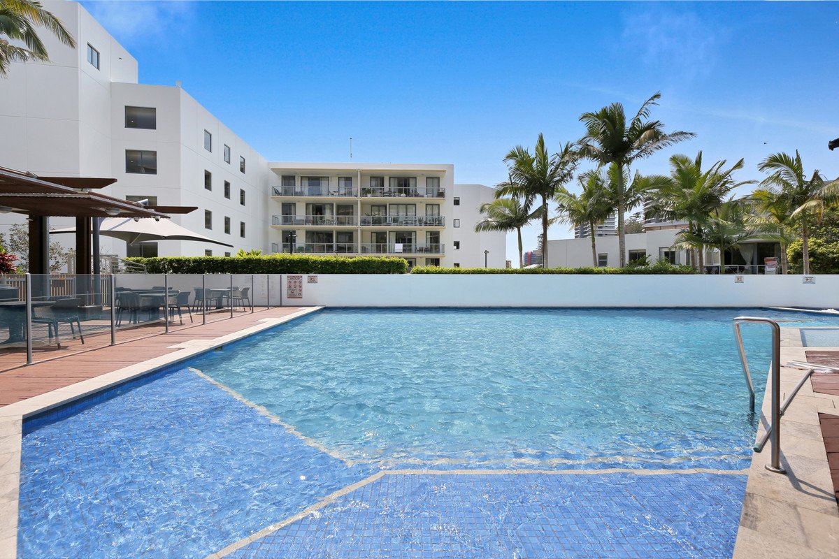 2046/1 Ocean Street BURLEIGH HEADS 15