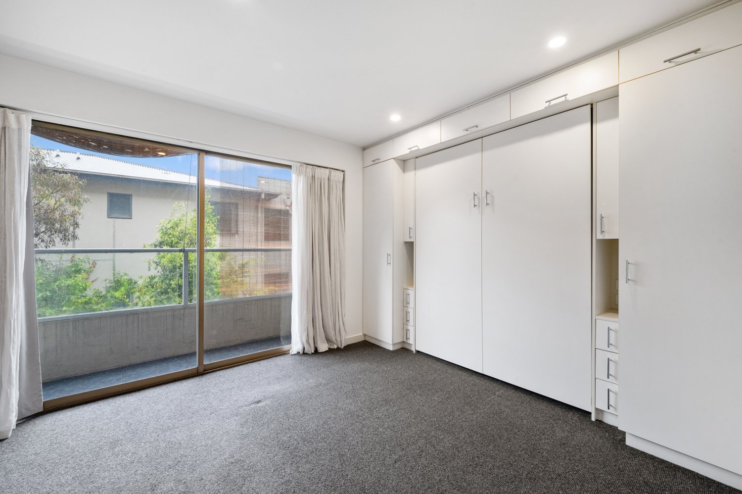 Gallery: 204/64 Wellington Street