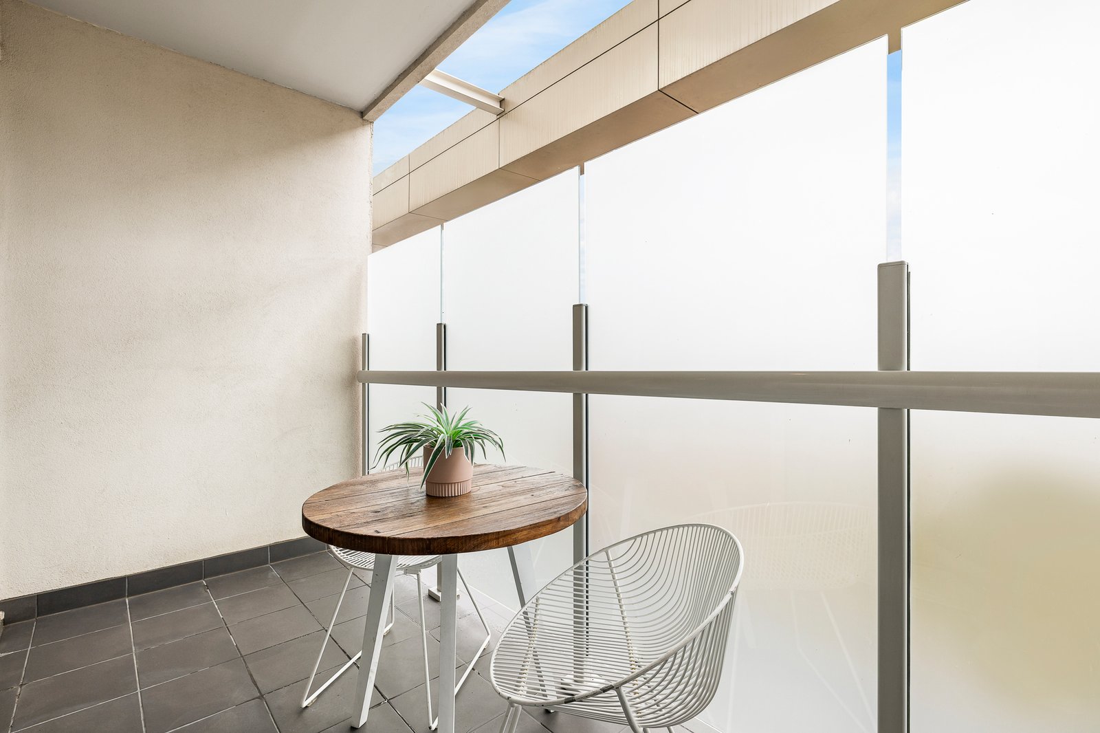 Gallery: 204/7 Brighton Road