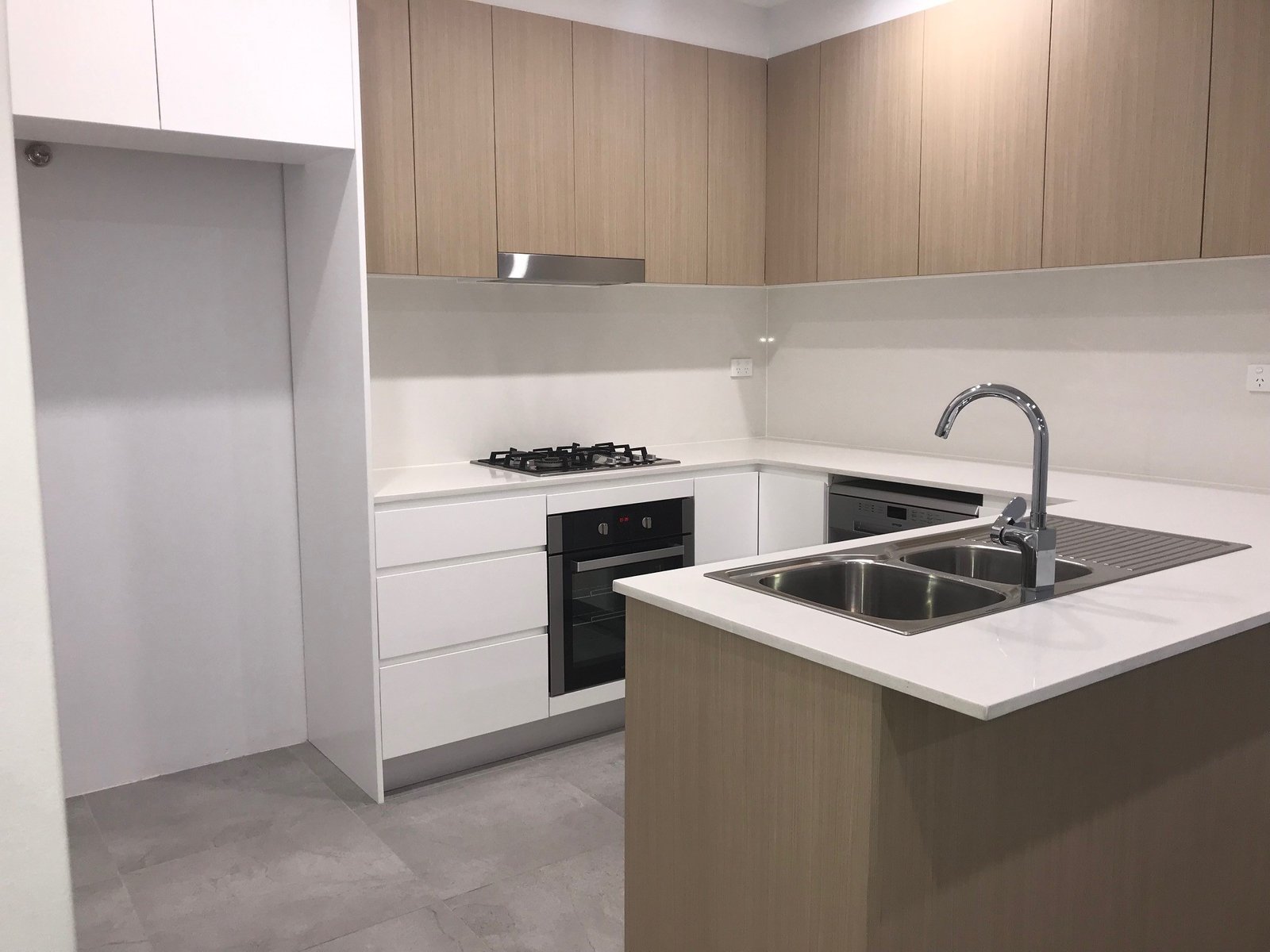 204/83 Lawrence Street PEAKHURST 2