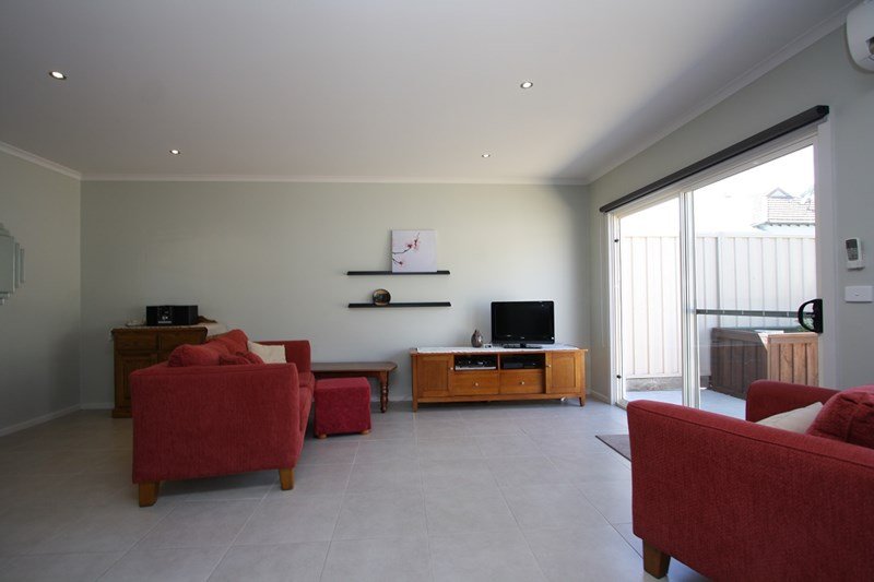 Gallery: 204A Johns Street