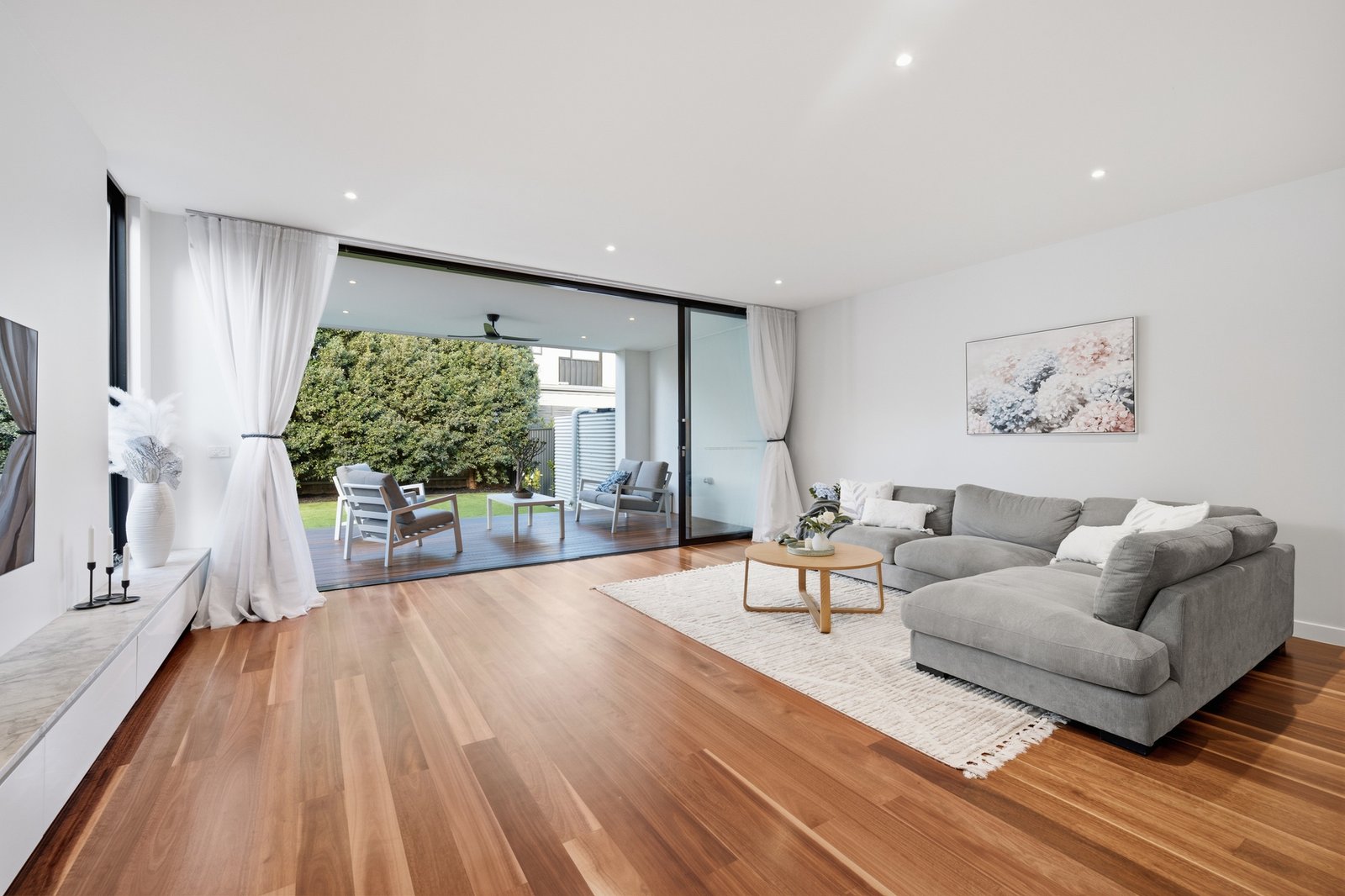 Gallery: 204B Reserve Road