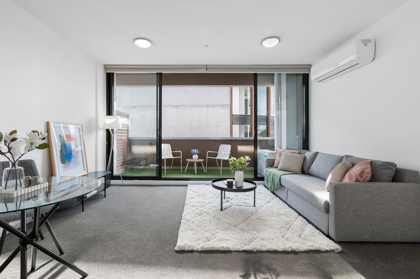 Gallery: 204C/1142 Nepean Highway