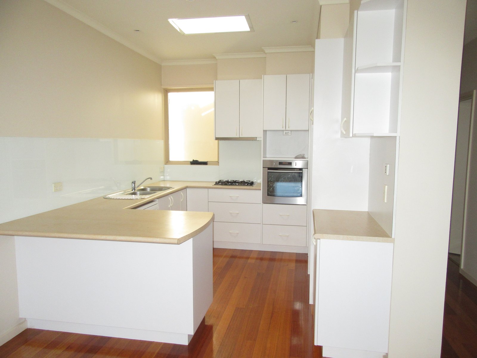 Gallery: 205 Beach Road