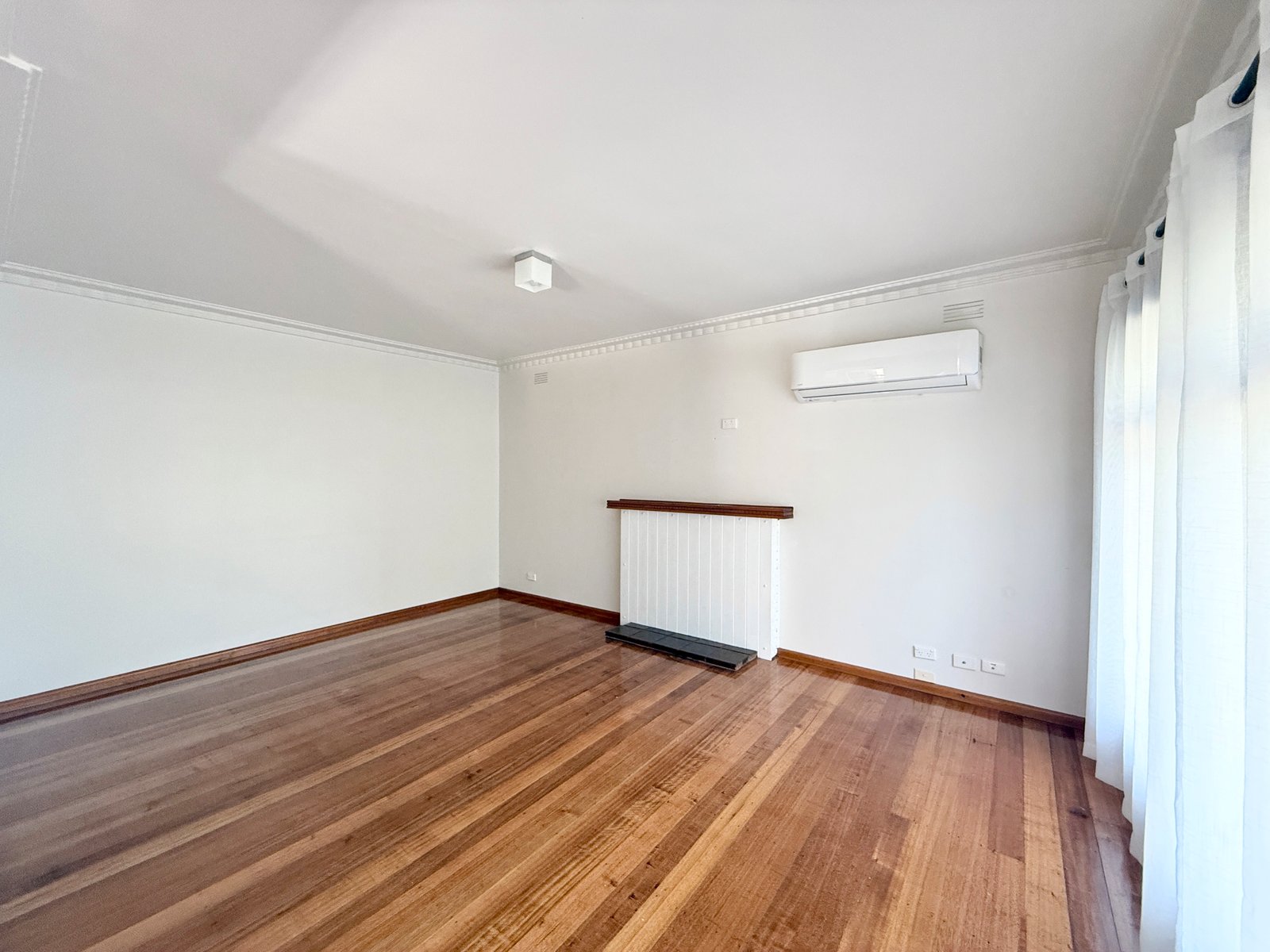 Gallery: 205 Boundary Road