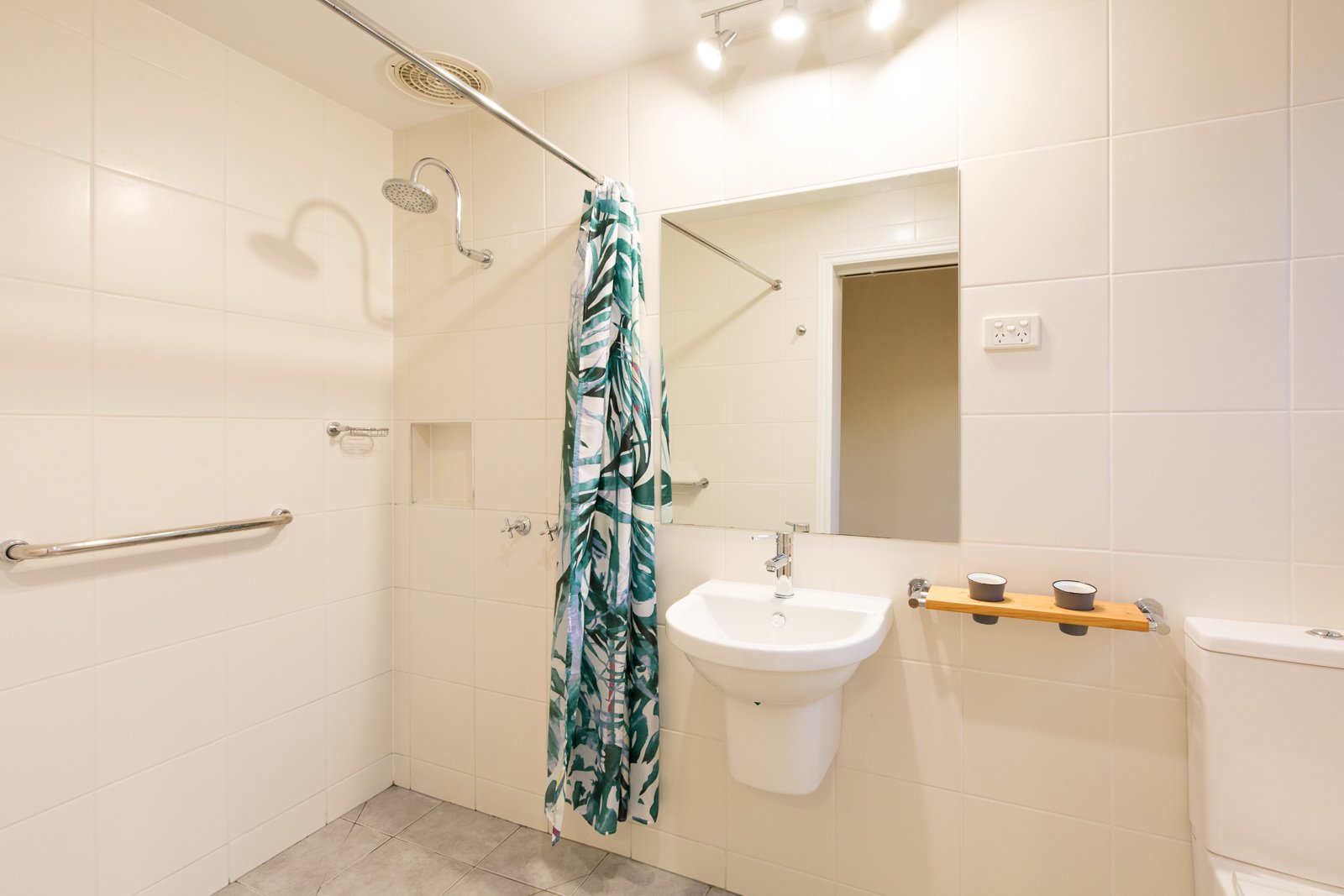 Gallery: 205 Clyde Street