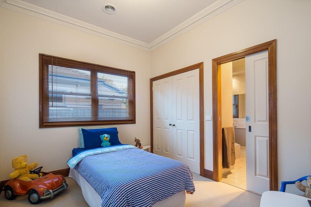 205 Macarthur Street SOLDIERS HILL 11