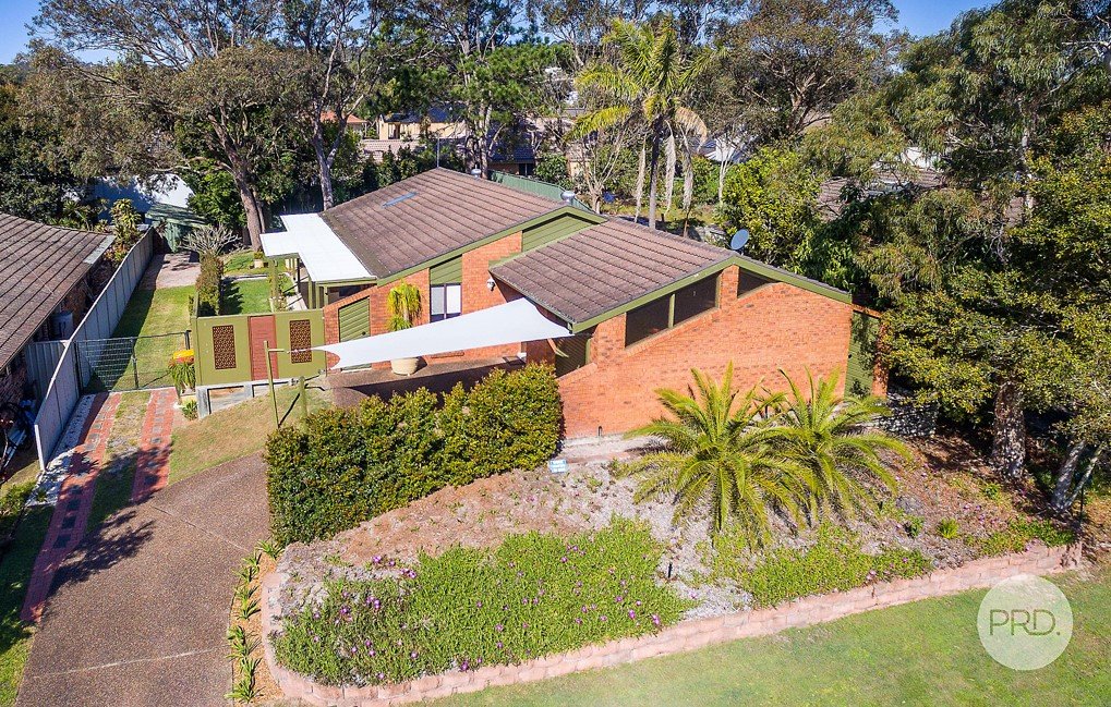 205 Sandy Point Road SALAMANDER BAY 1