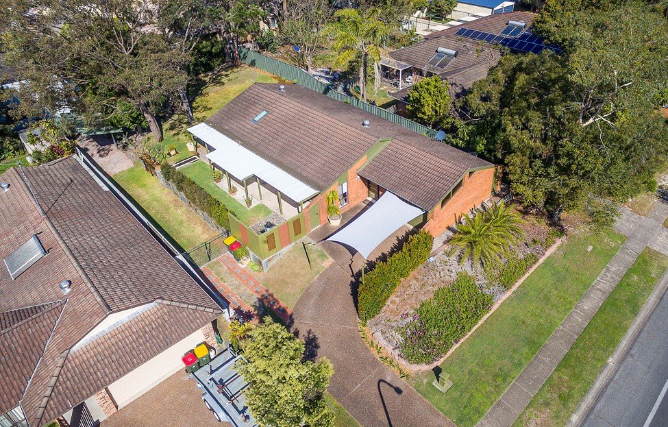 205 Sandy Point Road SALAMANDER BAY 27