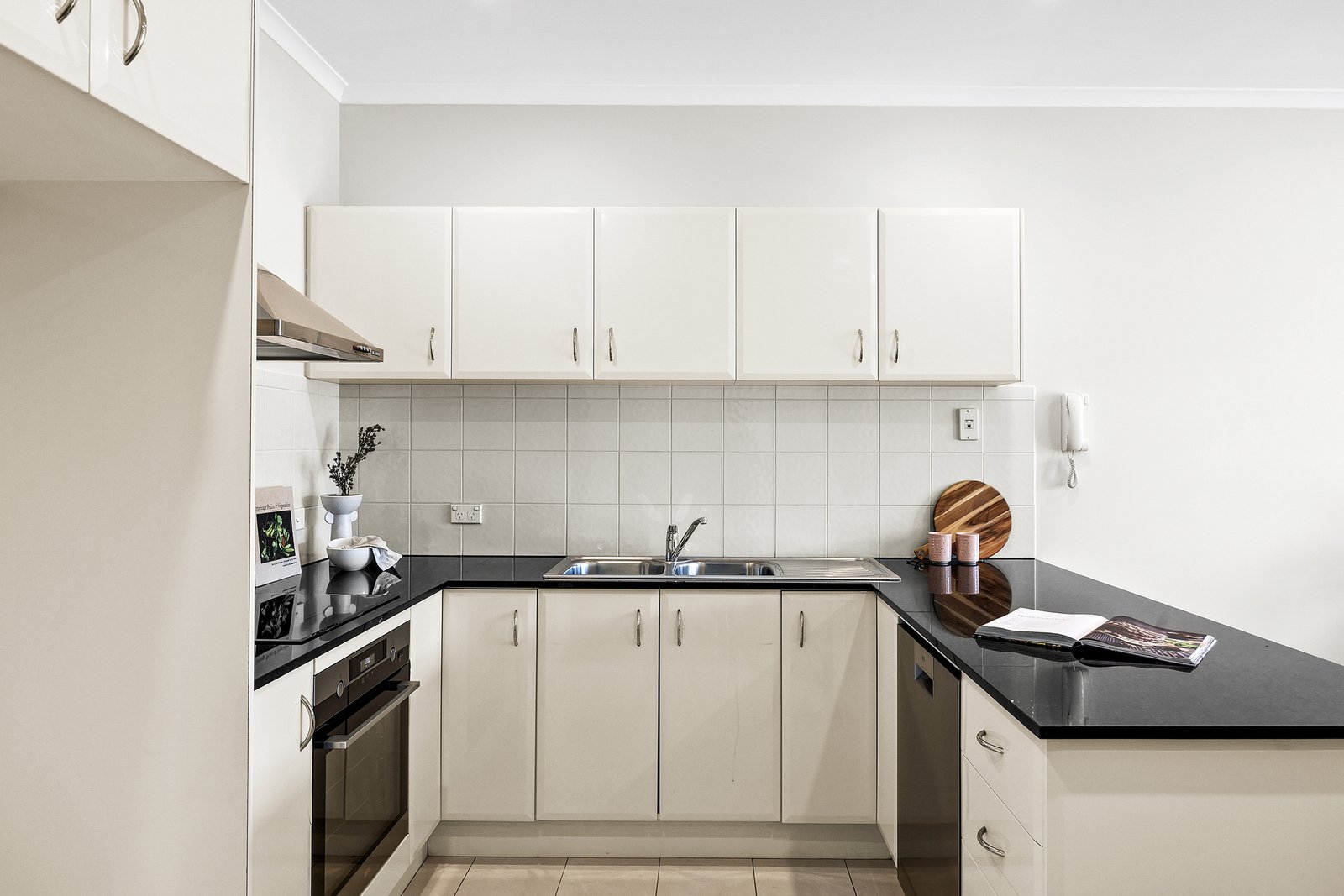 Real Estate and Property in 205/100 Hawthorn Road, Caulfield North, VIC