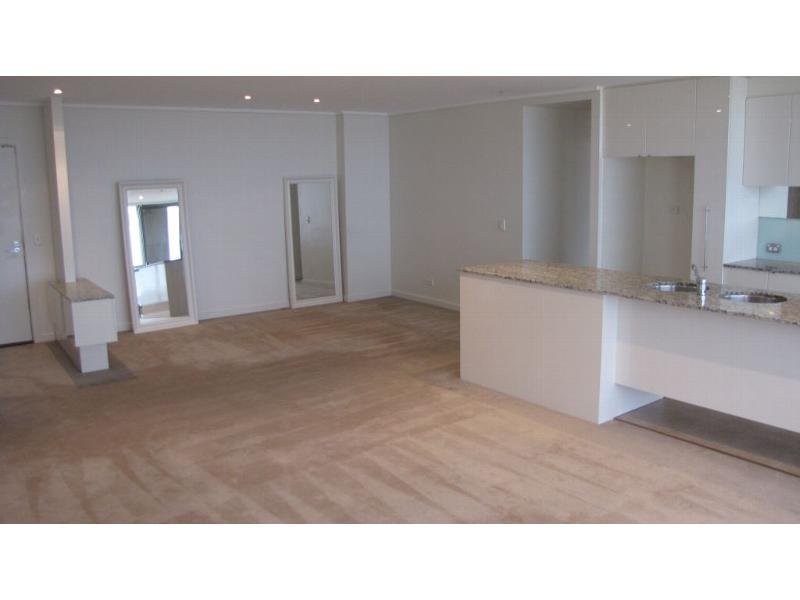 Gallery: 205/147 Beach Street