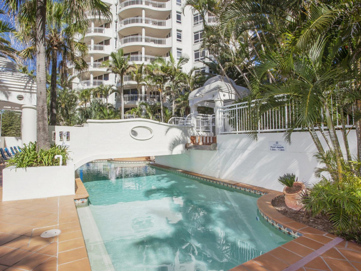 205/220 The Esplanade Burleigh Heads 14