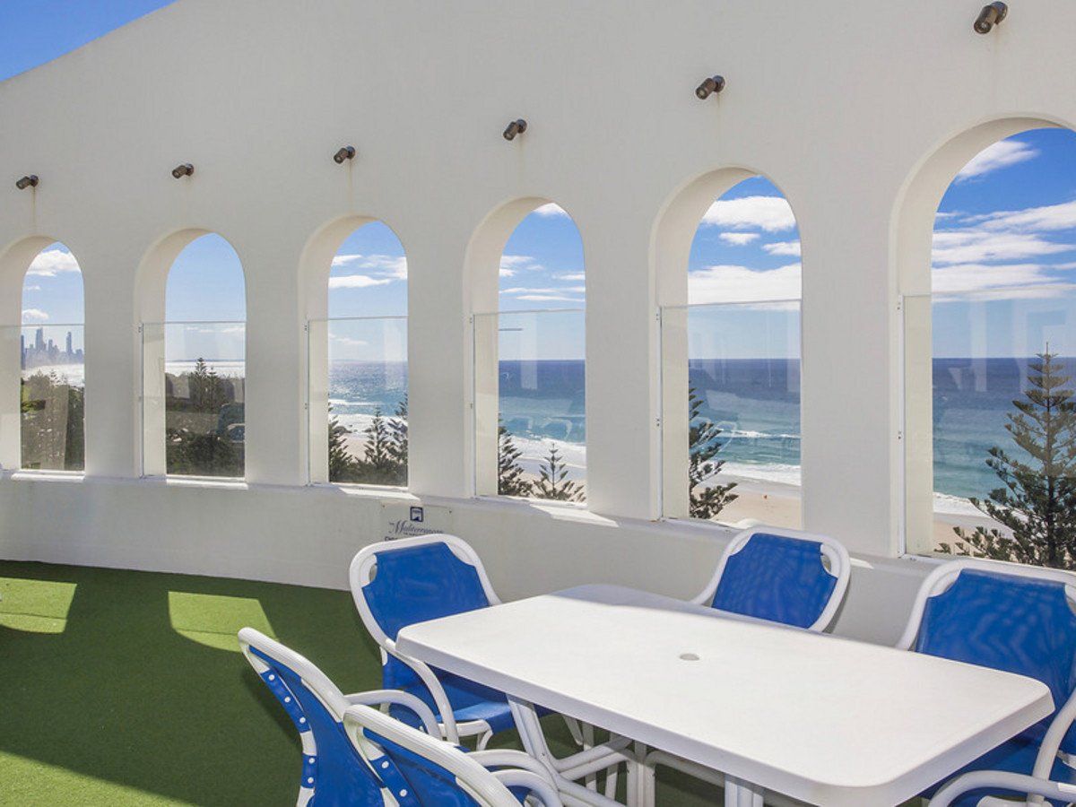 205/220 The Esplanade Burleigh Heads 16