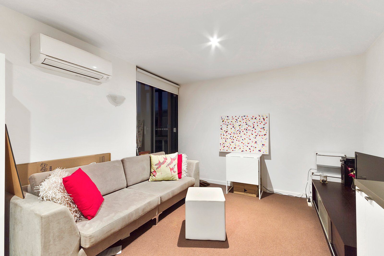 Gallery: 205/233 Dandenong Road