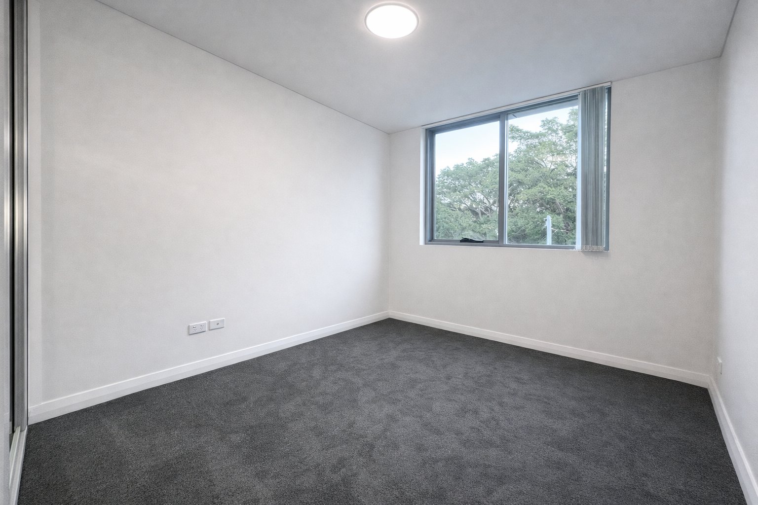 205/39 Kent Road MASCOT 8