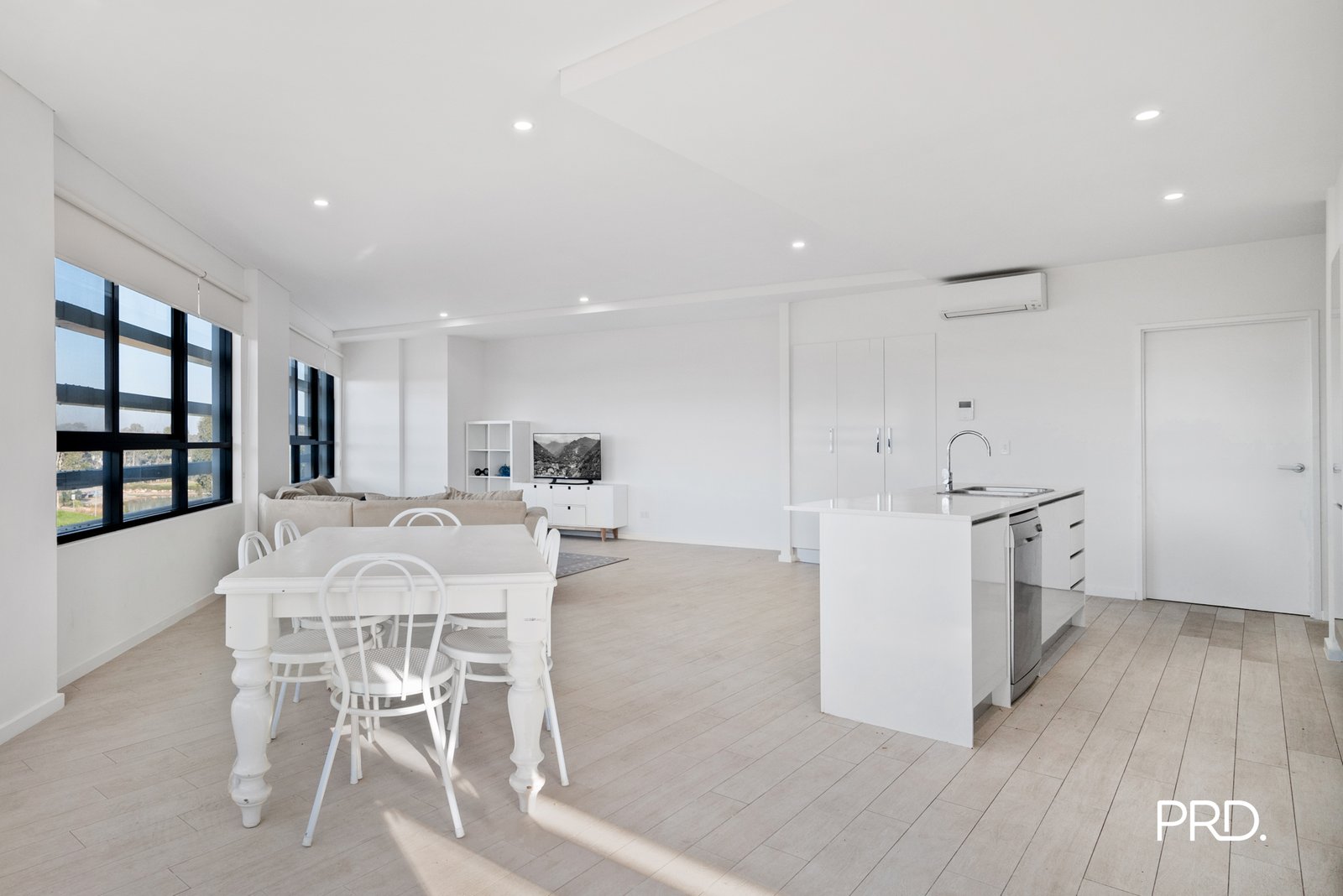 205/5 Cullen Avenue JORDAN SPRINGS 5