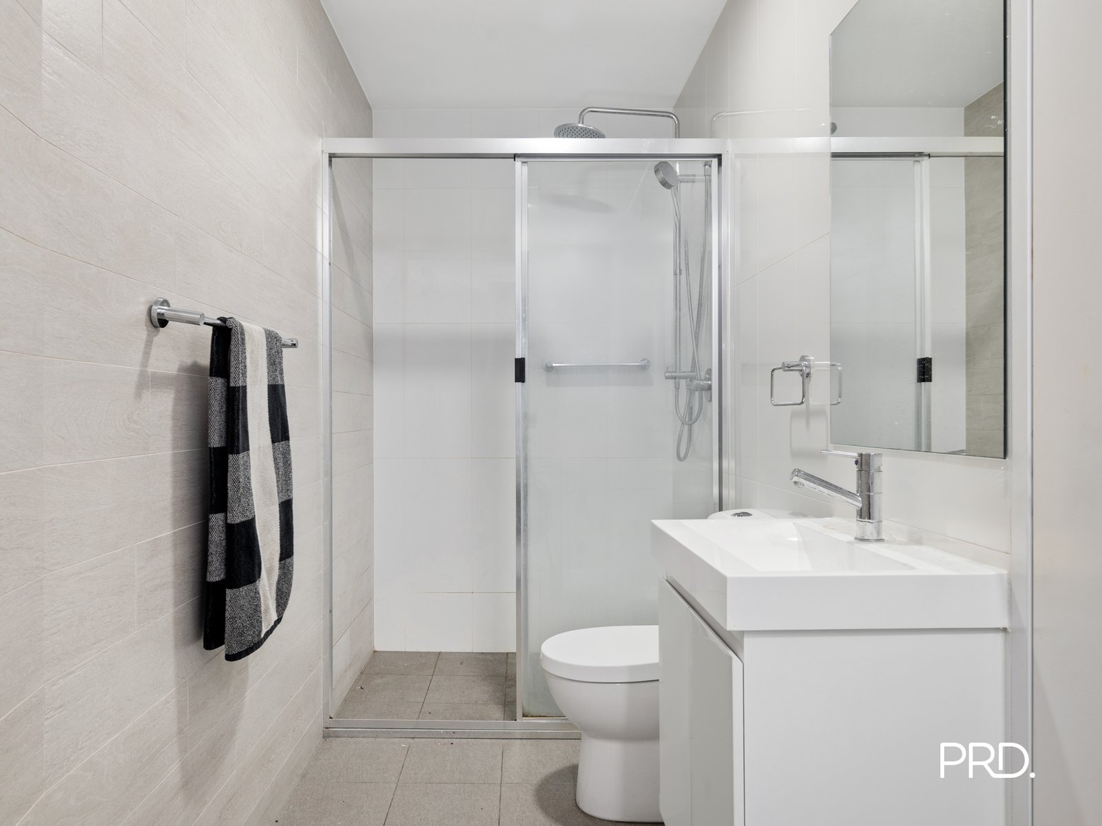 205/5 Cullen Avenue JORDAN SPRINGS 9