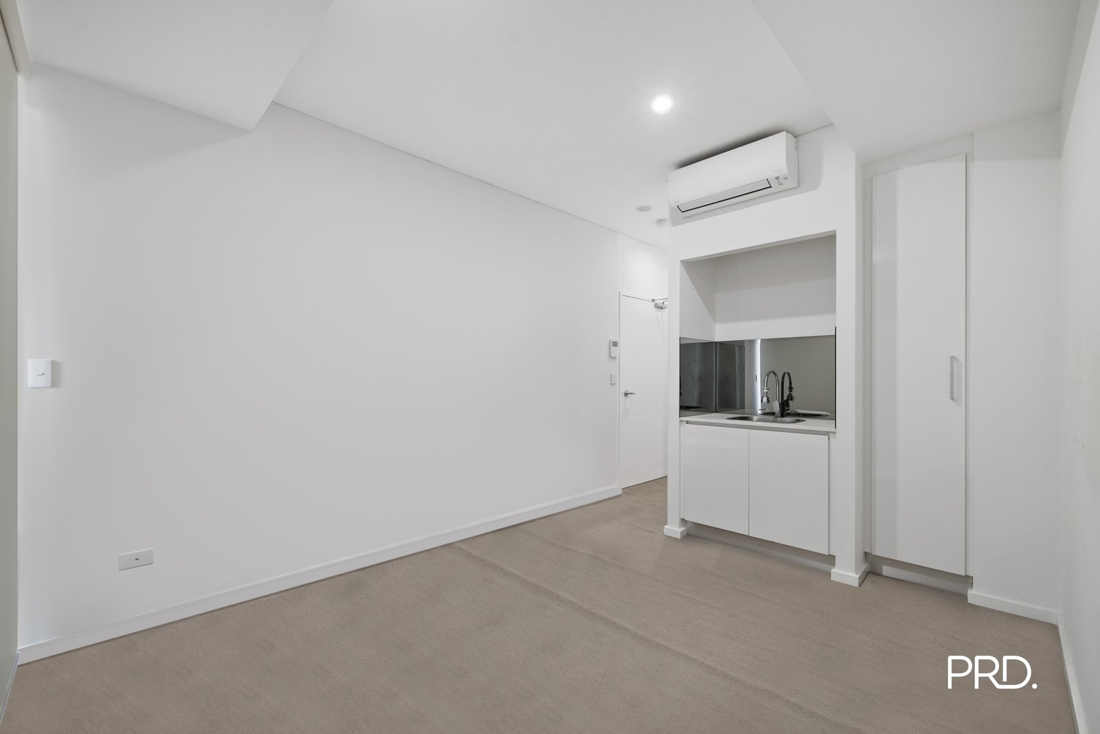 205/5 Cullen Avenue JORDAN SPRINGS 11