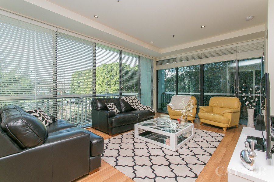 Gallery: 205/582 St Kilda Road