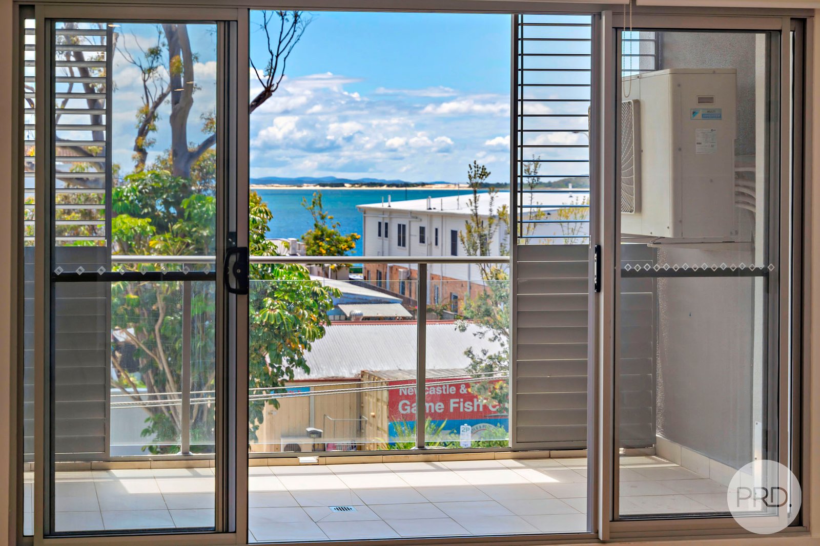 205/6 Bullecourt Street SHOAL BAY 9
