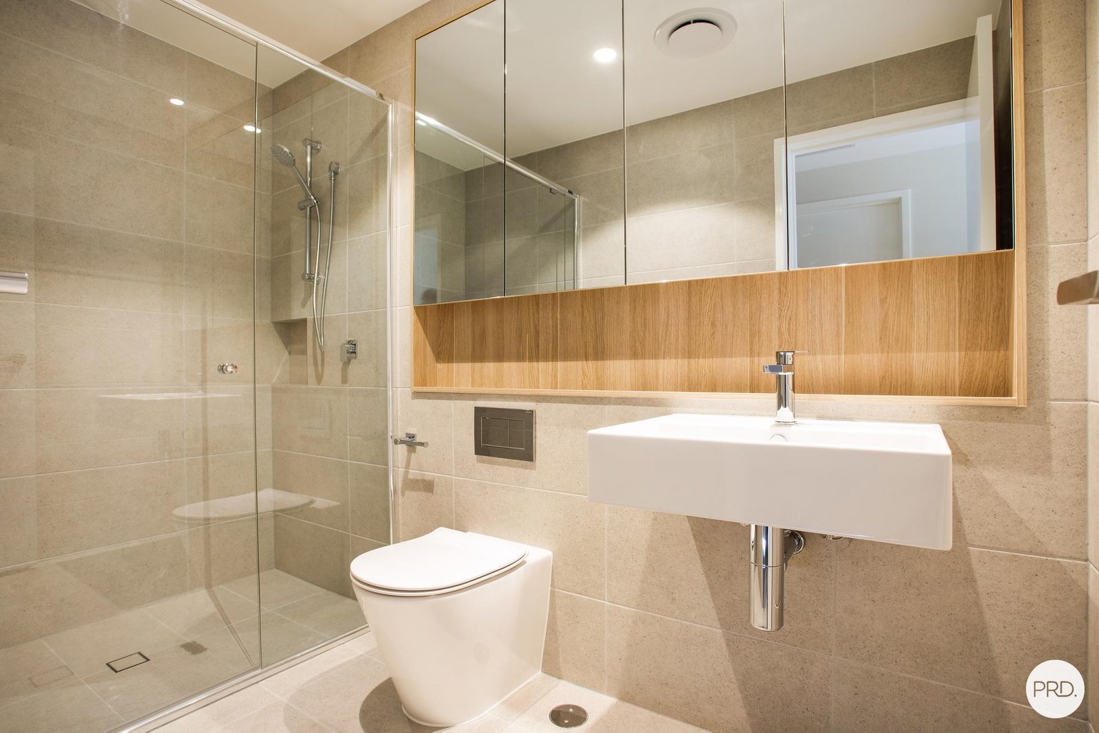 205/6 Tonga Place PARKWOOD 5