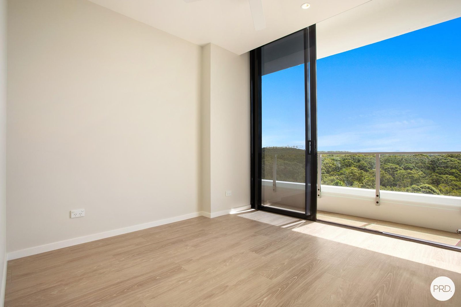 205/6 Tonga Place PARKWOOD 14