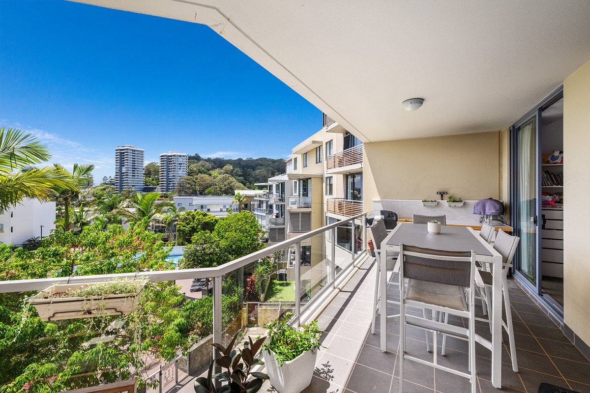 2058/1 Ocean Street Burleigh Heads 3